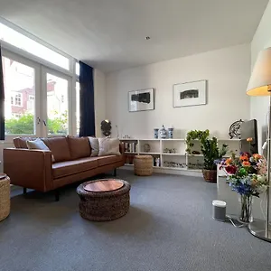 https://heres-lucy.amsterdamhotelsnl.com